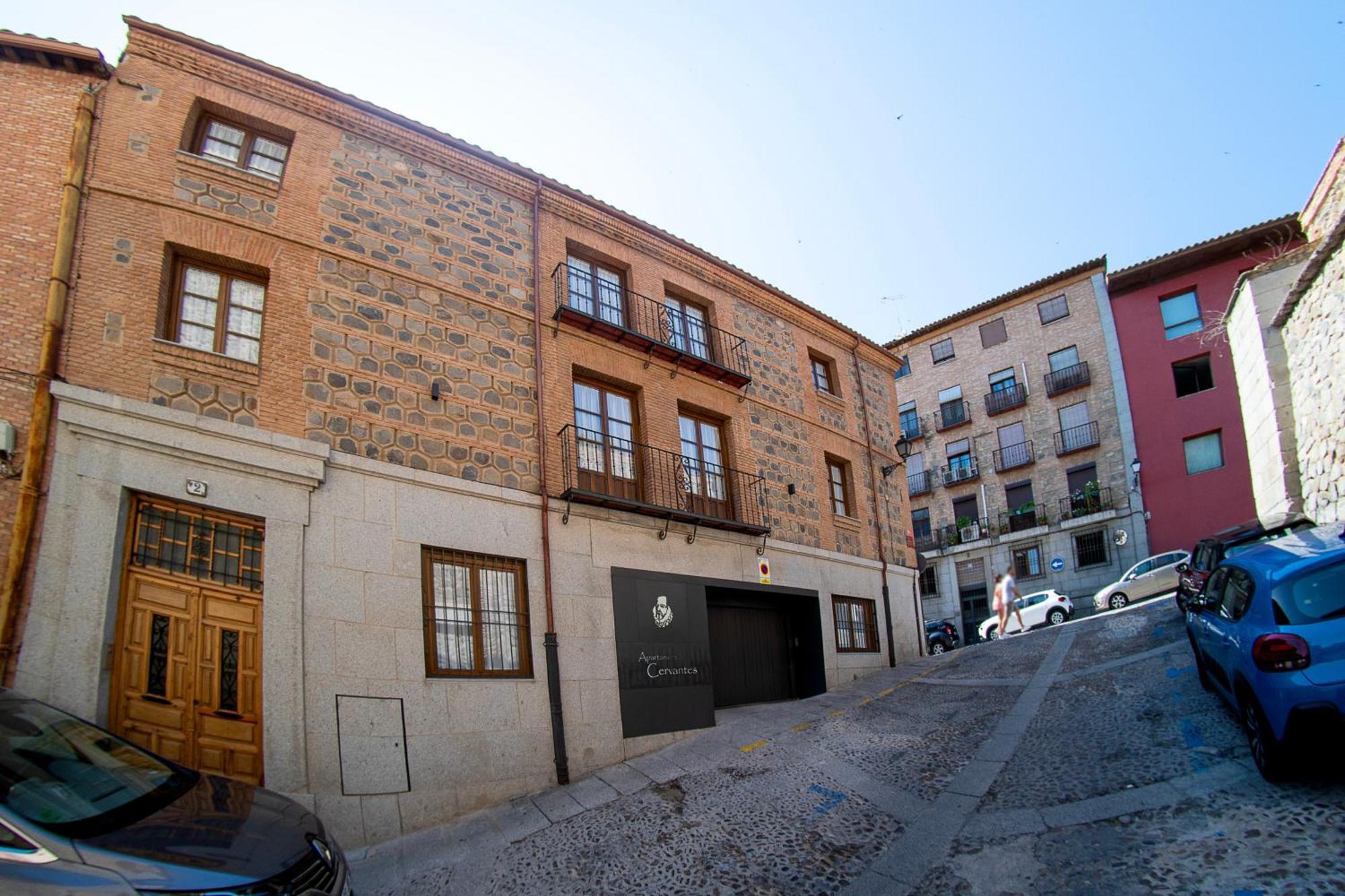 Cervantes 5 Collection - Greco Aparcamiento En El Edificio Toledo Buitenkant foto