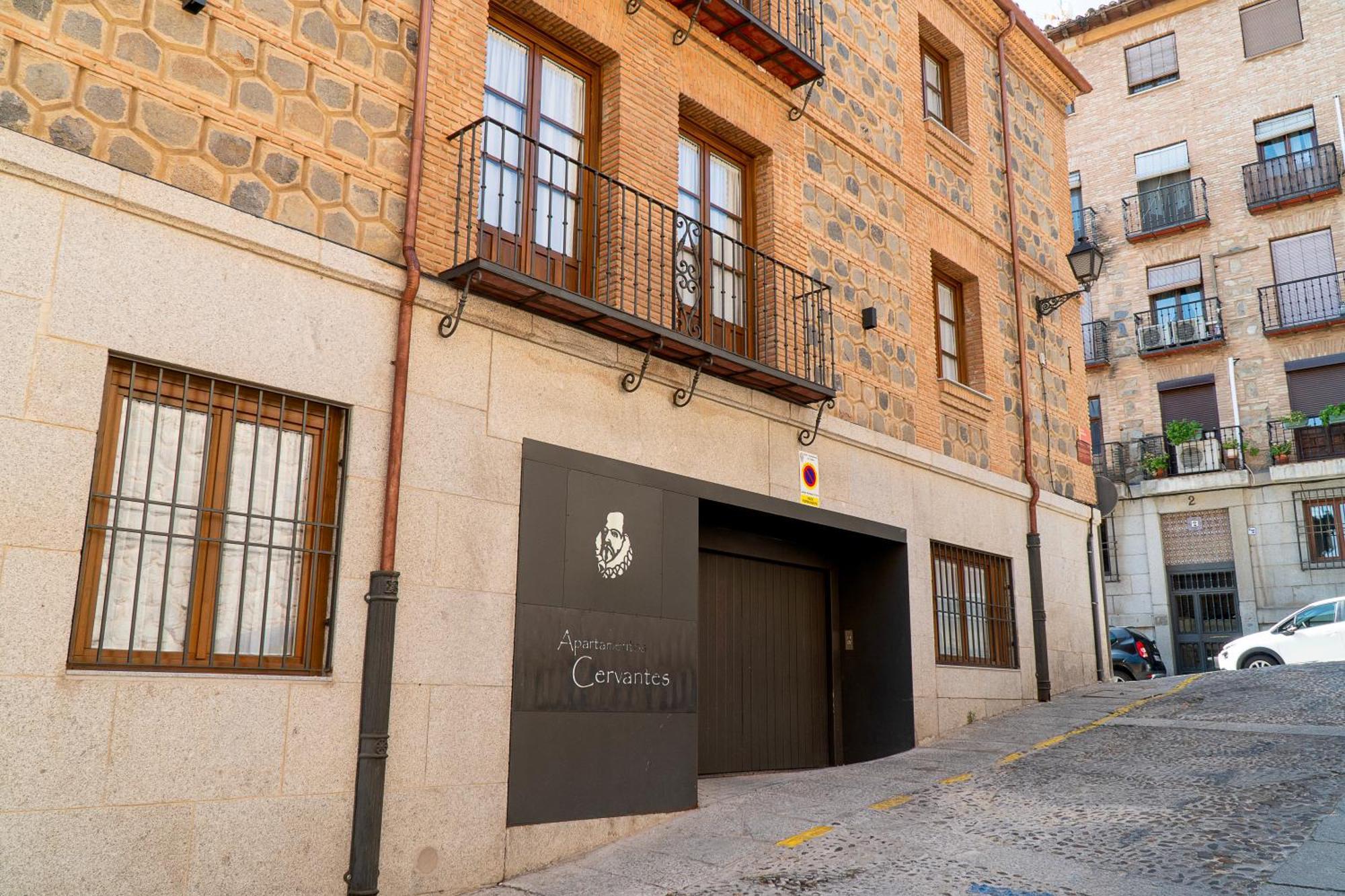 Cervantes 5 Collection - Greco Aparcamiento En El Edificio Toledo Buitenkant foto
